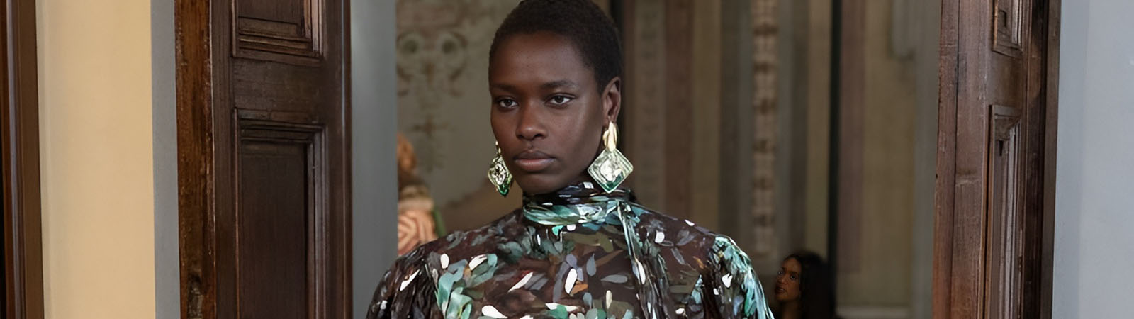 модель в Gucci