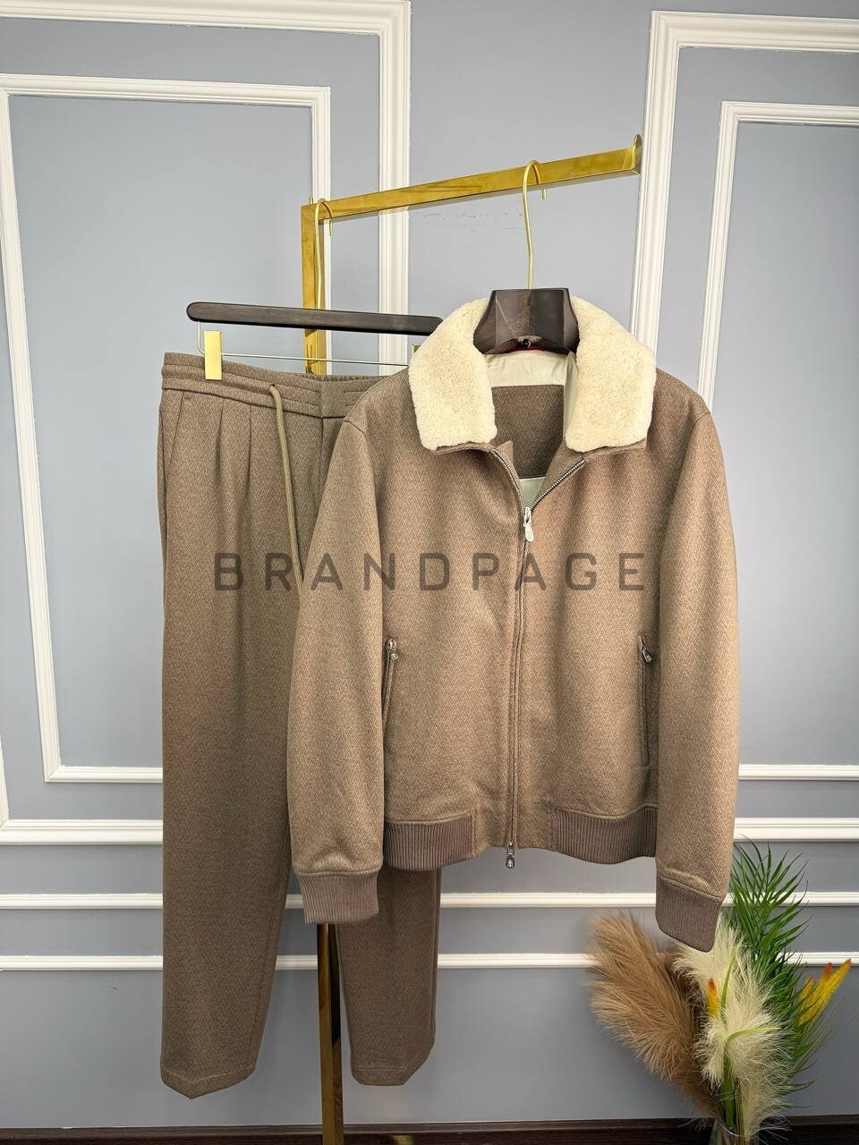 Костюм из шерсти, вискозы и хлопка Brunello Cucinelli BPLUX5692 Костюм из шерсти, вискозы и хлопка Brunello Cucinelli BPLUX5692