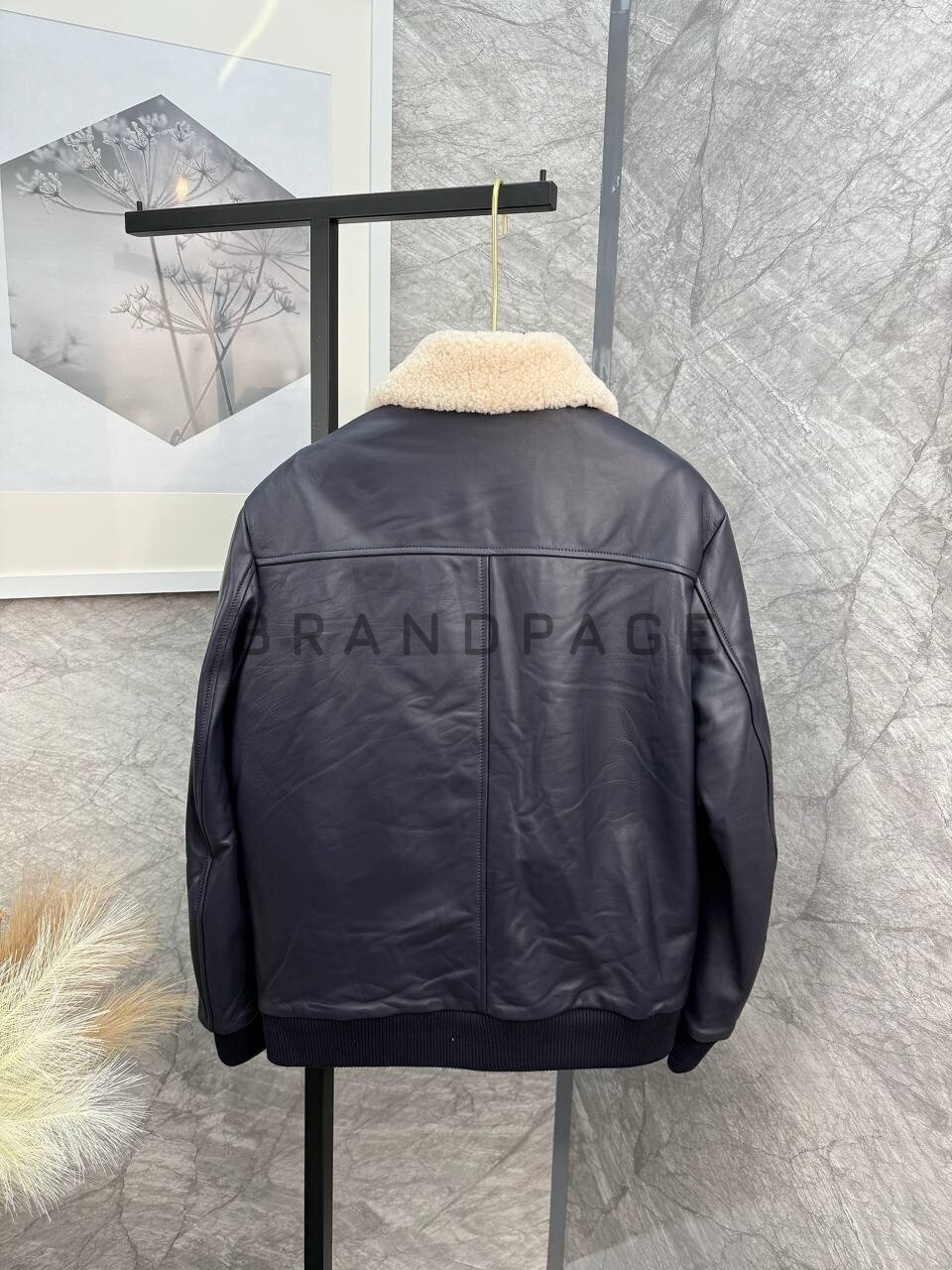 Кожаная куртка из овечьей кожи Kiton BPLUX5672 Кожаная куртка из овечьей кожи Kiton BPLUX5672