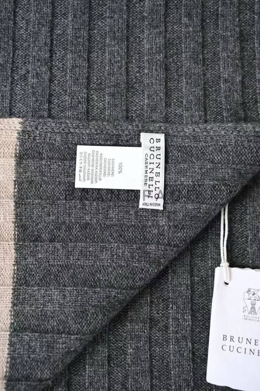 Комплект из кашемира Brunello Cucinelli BPLUX5567 Комплект из кашемира Brunello Cucinelli BPLUX5567