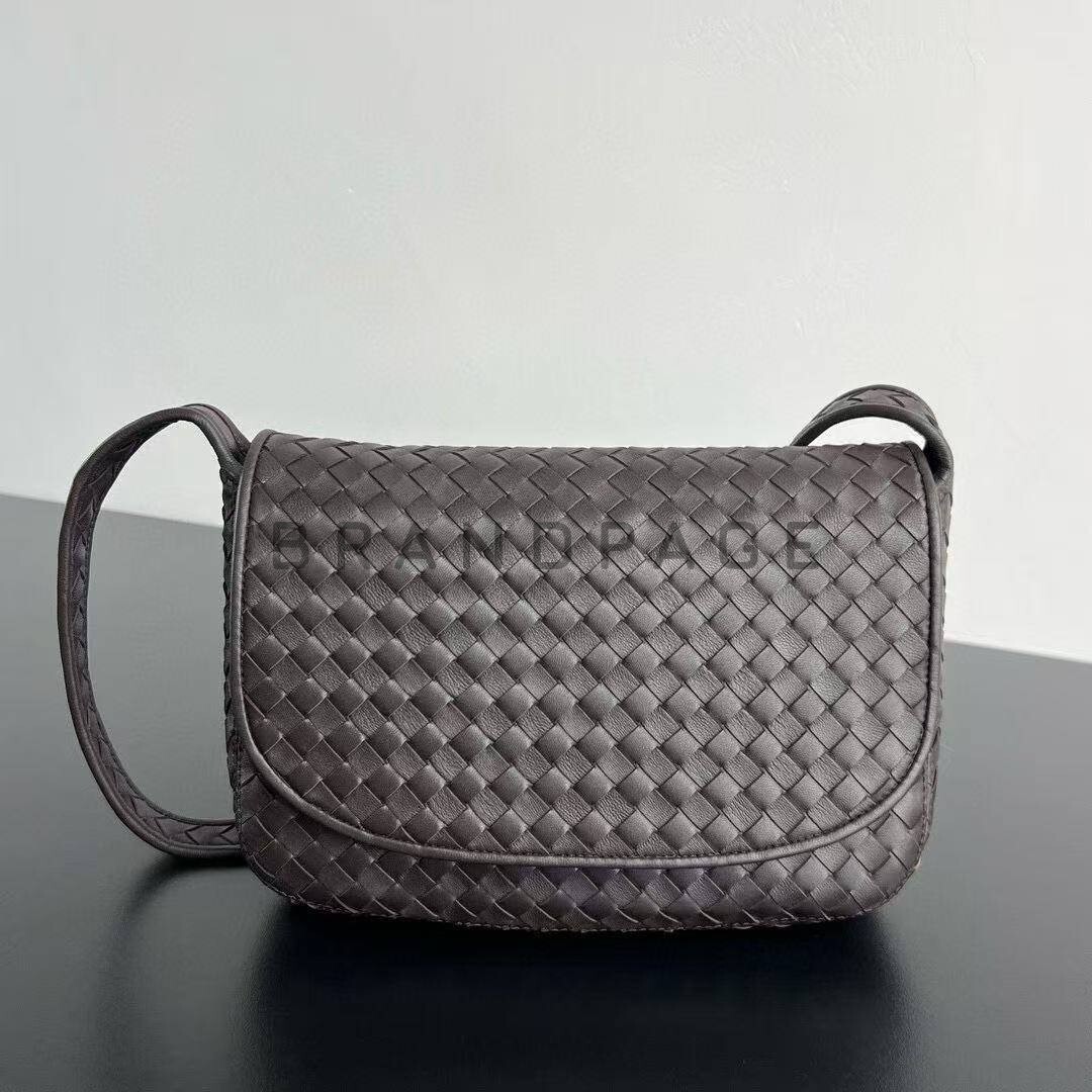 Сумка из телячьей кожи Bottega Veneta BPLUX5545 Сумка из телячьей кожи Bottega Veneta BPLUX5545