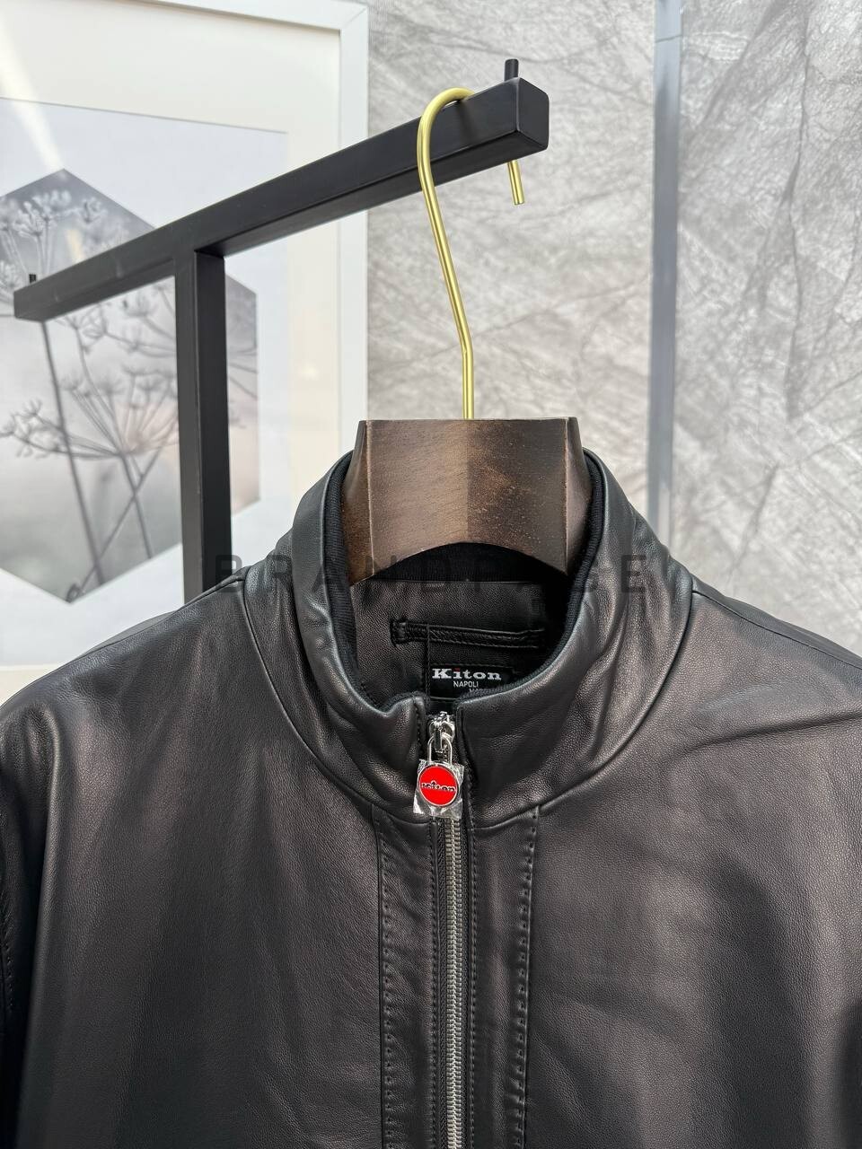 Кожаная куртка из кожи ягненка Kiton BPLUX5596 Кожаная куртка из кожи ягненка Kiton BPLUX5596