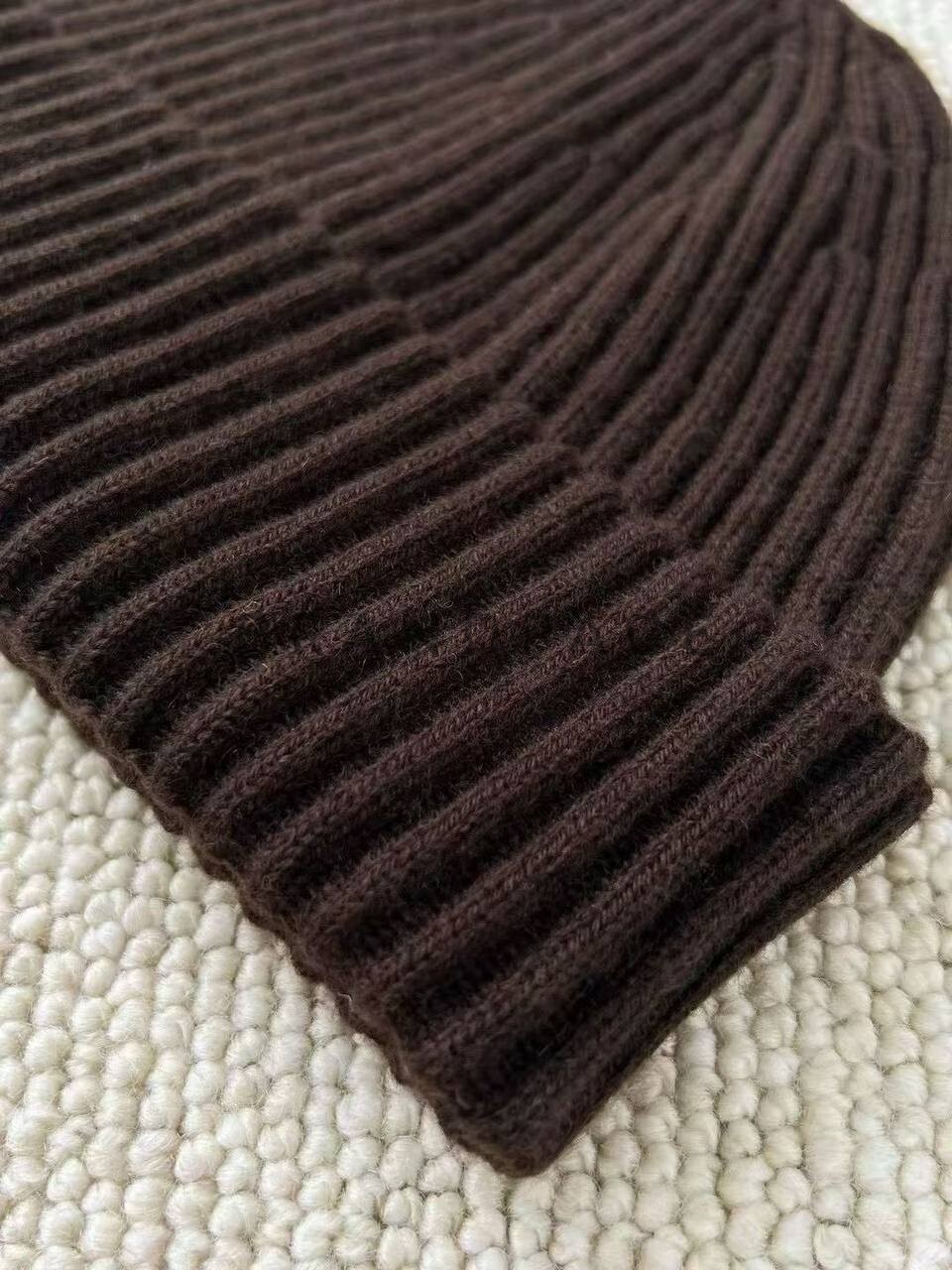 Шапка кашемировая Brunello Cucinelli BPLUX5559 Шапка кашемировая Brunello Cucinelli BPLUX5559