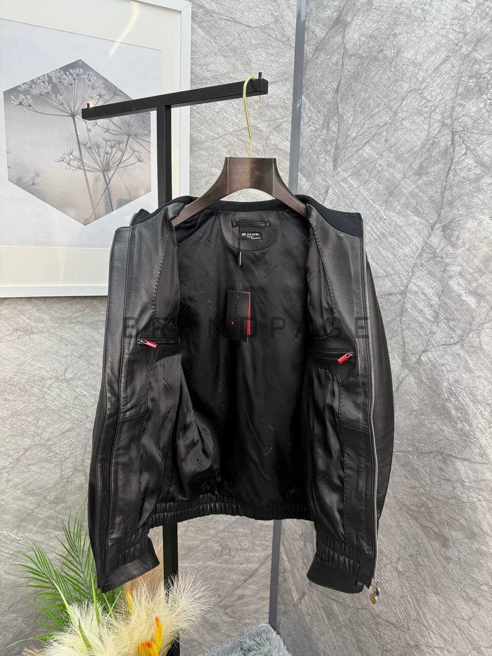 Кожаная куртка из кожи ягненка Kiton BPLUX5596 Кожаная куртка из кожи ягненка Kiton BPLUX5596