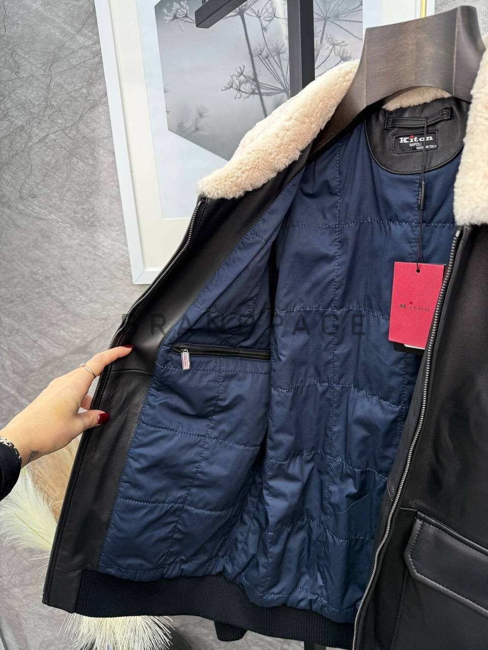 Кожаная куртка из овечьей кожи Kiton BPLUX5674 Кожаная куртка из овечьей кожи Kiton BPLUX5674