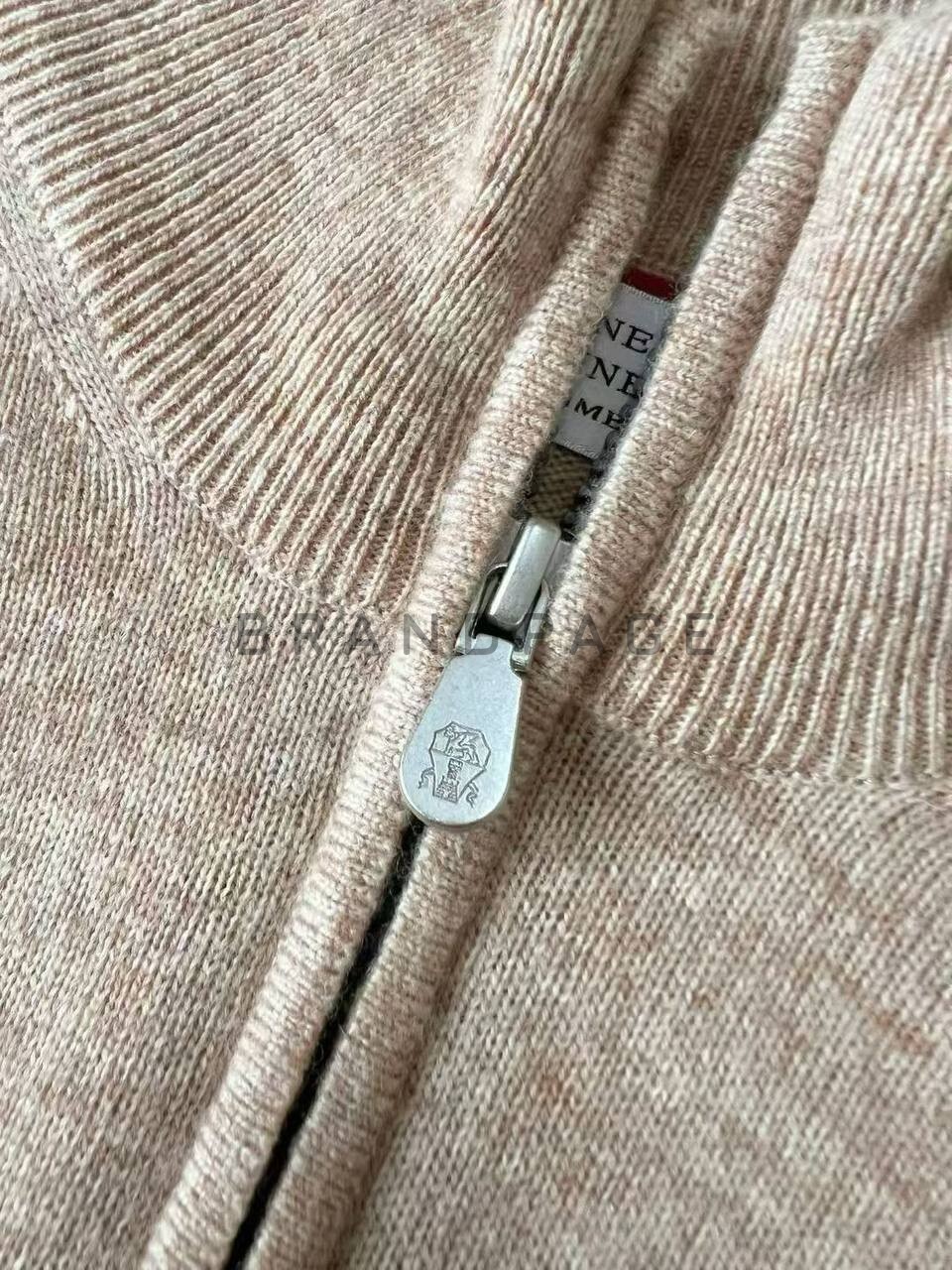 Джемпер кашемировый Brunello Cucinelli BPLUX5565 Джемпер кашемировый Brunello Cucinelli BPLUX5565