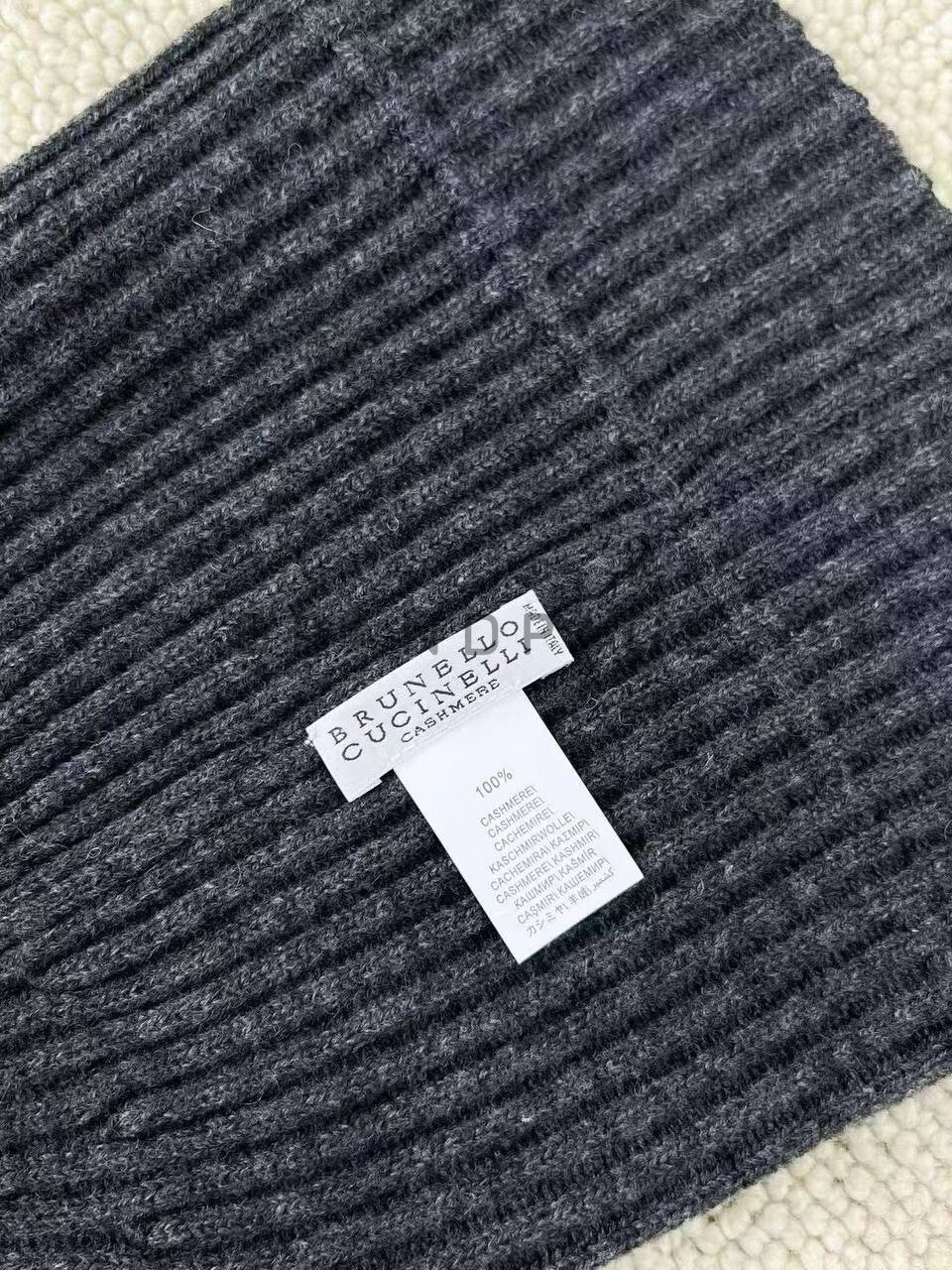 Шапка кашемировая Brunello Cucinelli BPLUX5564 Шапка кашемировая Brunello Cucinelli BPLUX5564