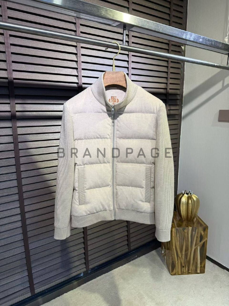 Ветровка из полиэфирного волокна Loro Piana BPLUX5317 Ветровка из полиэфирного волокна Loro Piana BPLUX5317