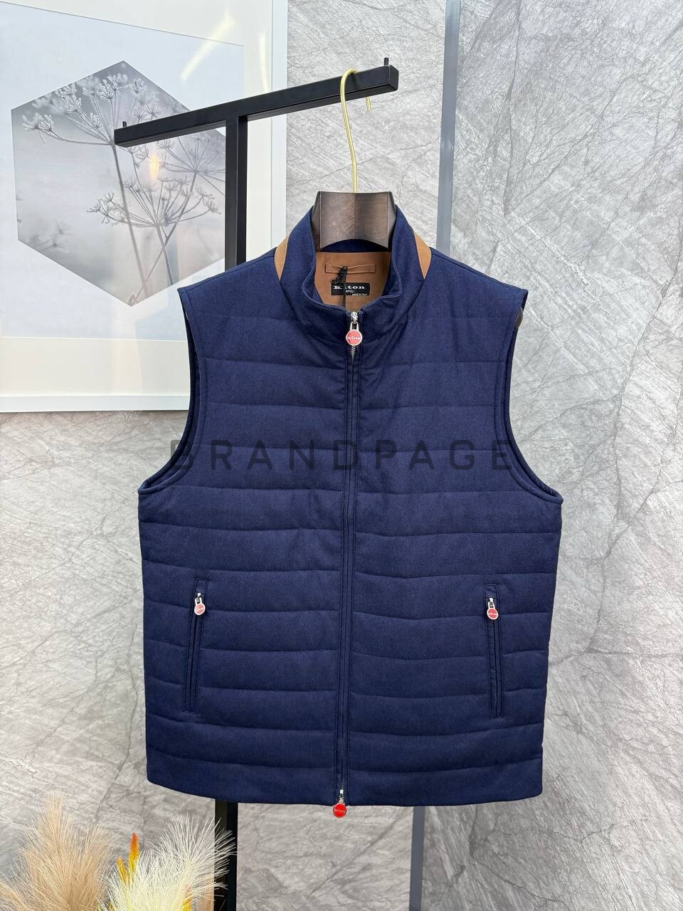 Жилетка из шерсти KITON BPLUX5598 Жилетка из шерсти KITON BPLUX5598