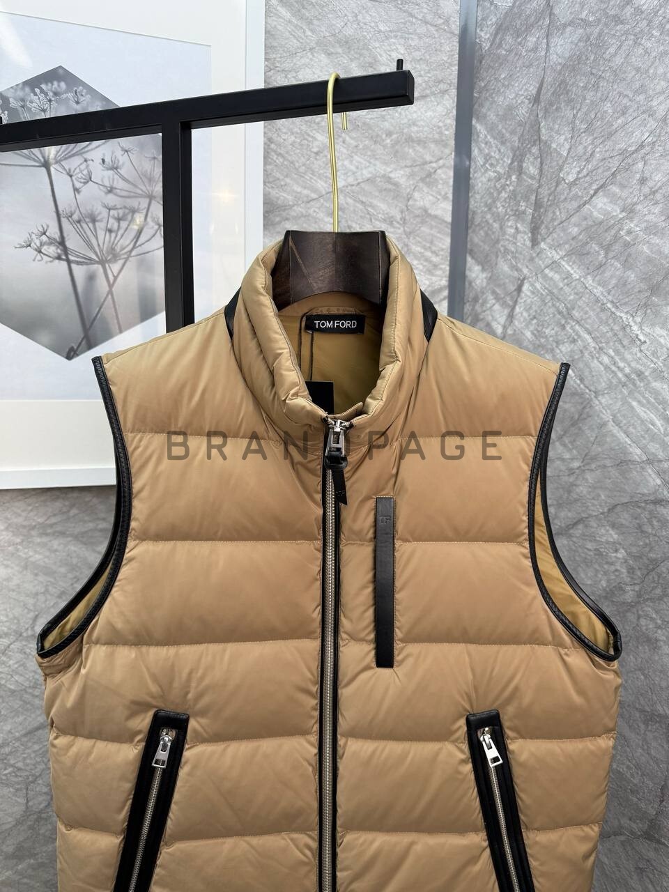 Жилет нейлоновый Tom Ford BPLUX5591 Жилет нейлоновый Tom Ford BPLUX5591