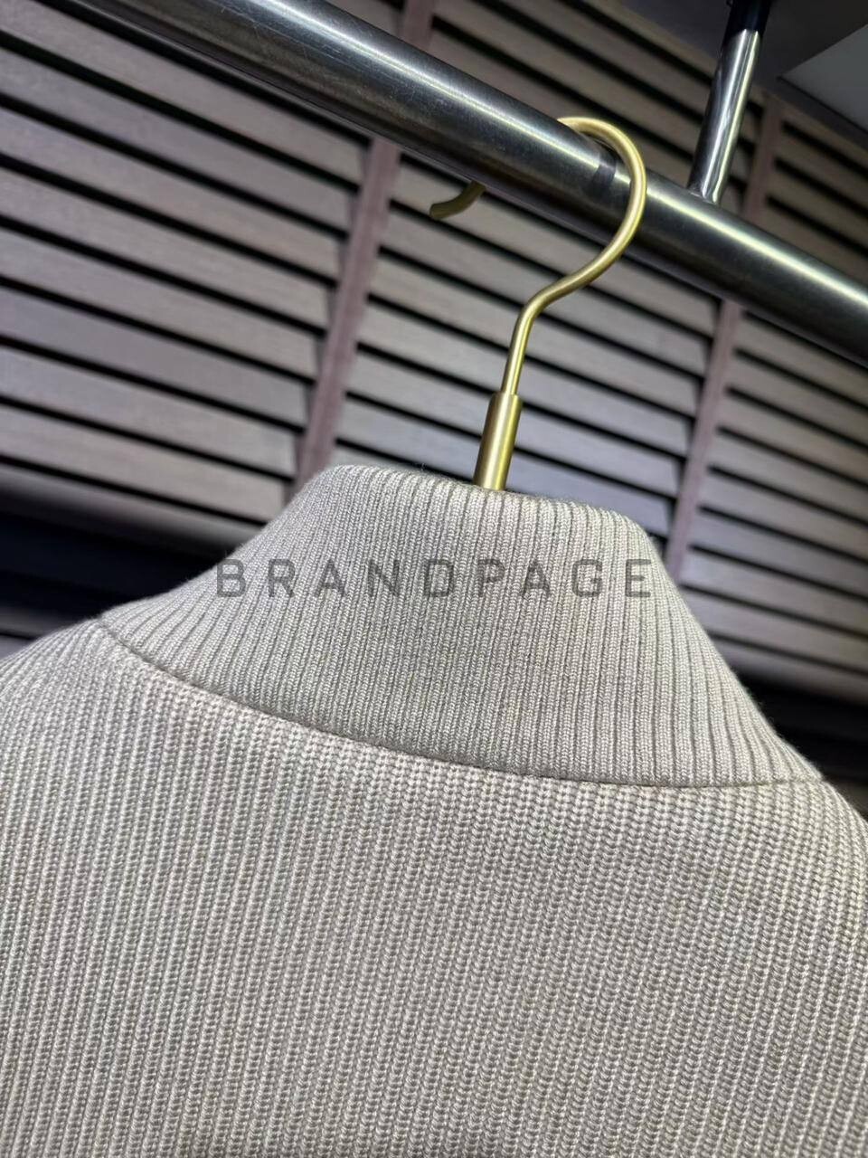 Ветровка из полиэфирного волокна Loro Piana BPLUX5317 Ветровка из полиэфирного волокна Loro Piana BPLUX5317