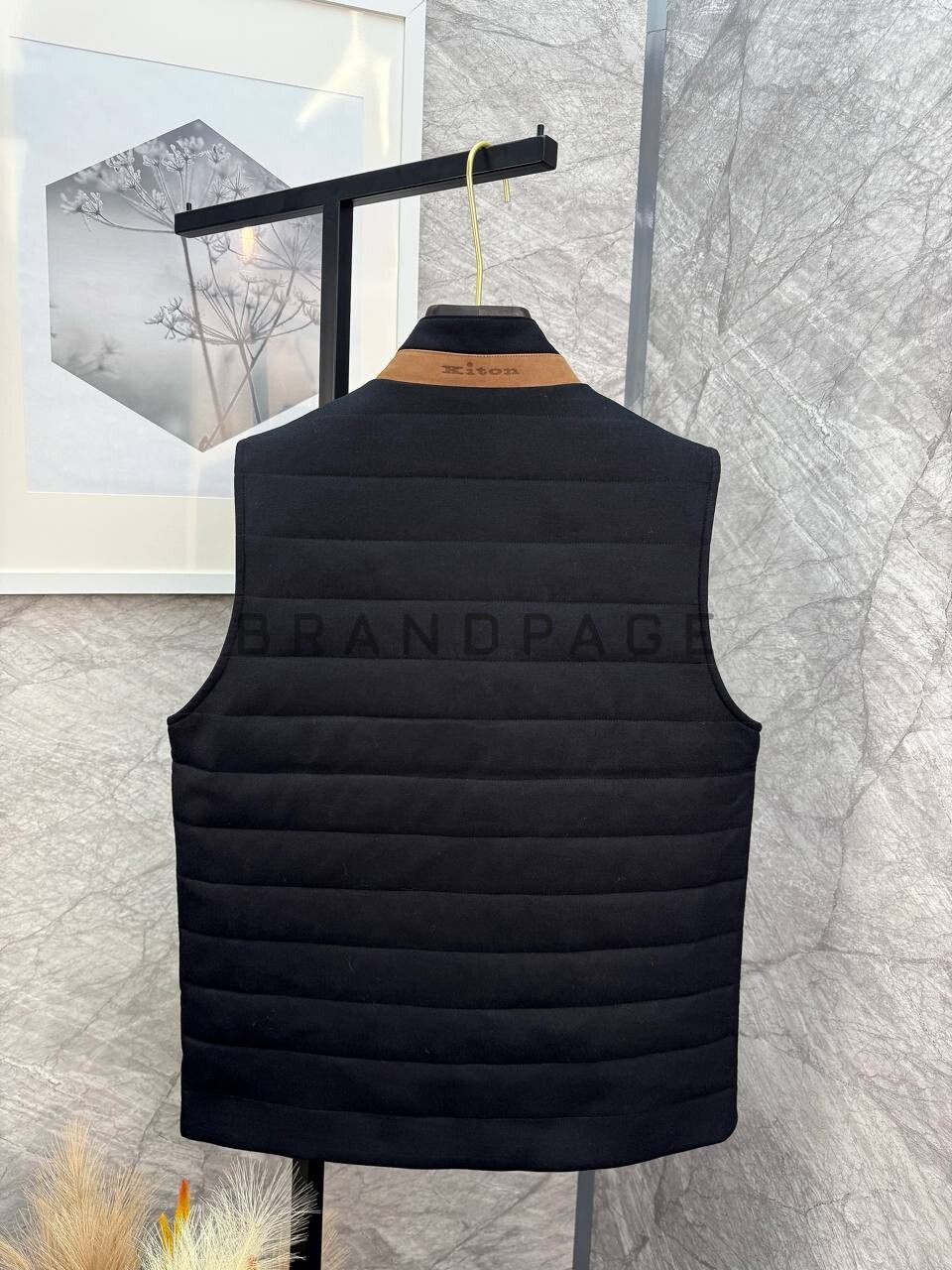 Жилетка из нейлона KITON BPLUX5599 Жилетка из нейлона KITON BPLUX5599