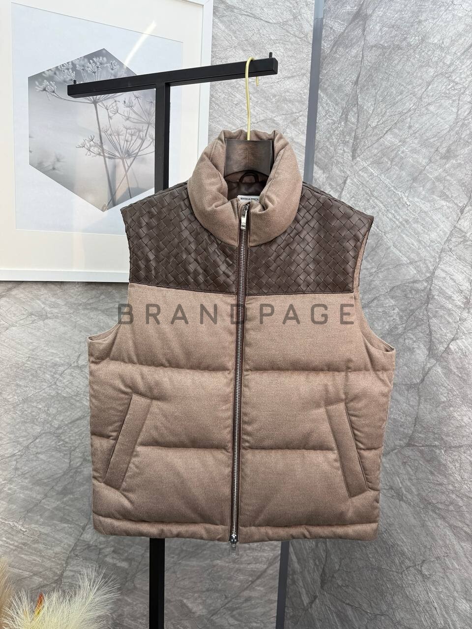 Жилетка кашемировая с телячьей кожей Bottega Veneta BPLUX5502 Жилетка кашемировая с телячьей кожей Bottega Veneta BPLUX5502