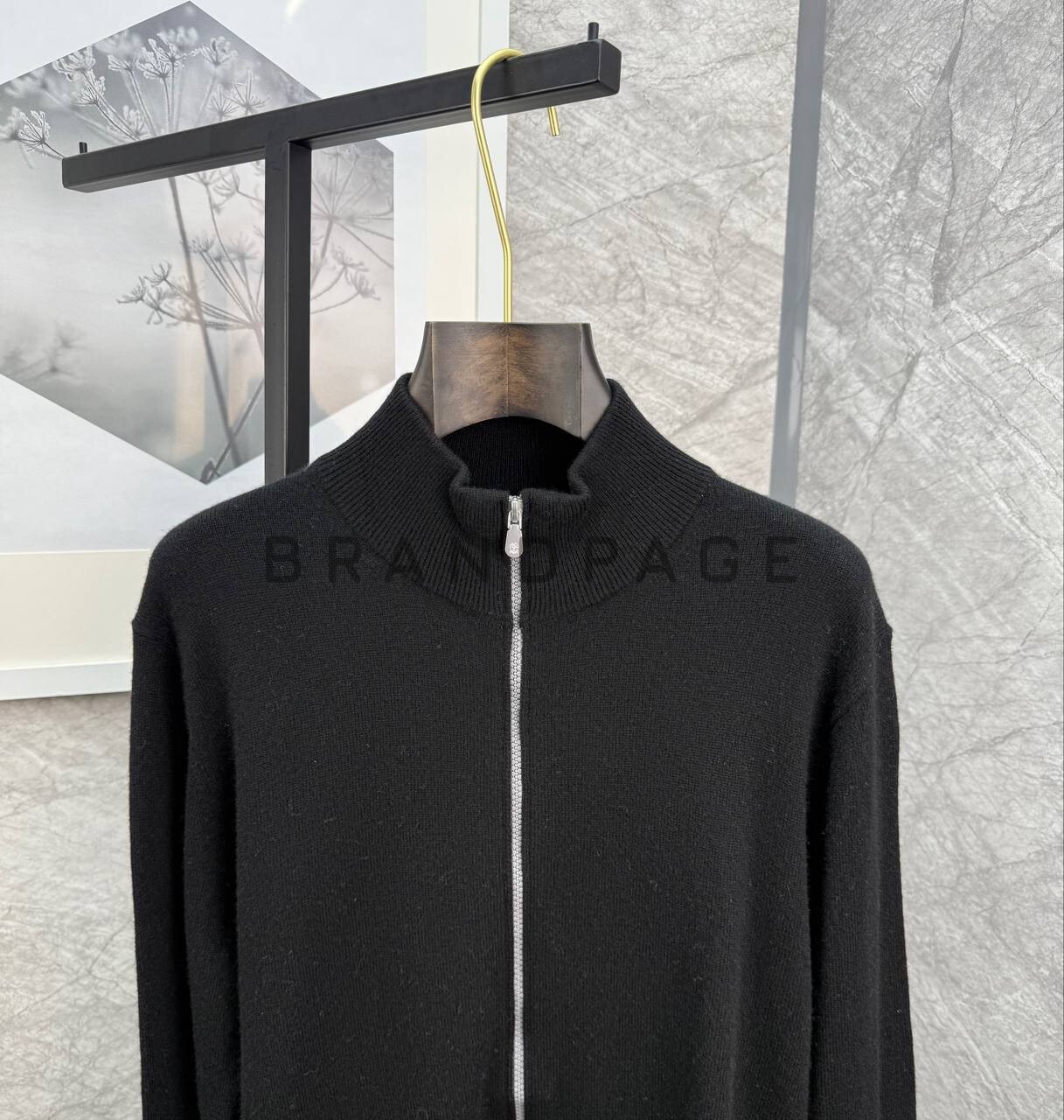 Кардиган кашемировый Brunello Cucinelli BPLUX5549 Кардиган кашемировый Brunello Cucinelli BPLUX5549