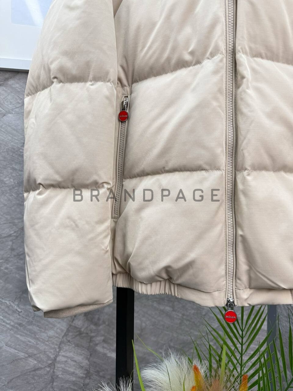 Куртка из утиных пуха и пера Kiton BPLUX5330 Куртка из утиных пуха и пера Kiton BPLUX5330