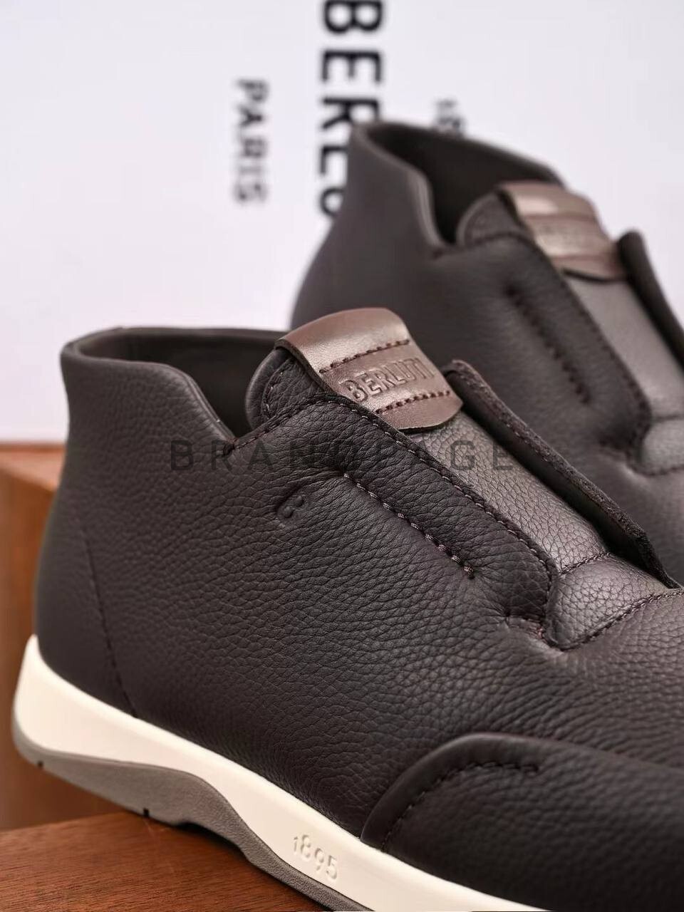 Кроссовки из натуральной кожи Berluti BPLUX5439 Кроссовки из натуральной кожи Berluti BPLUX5439