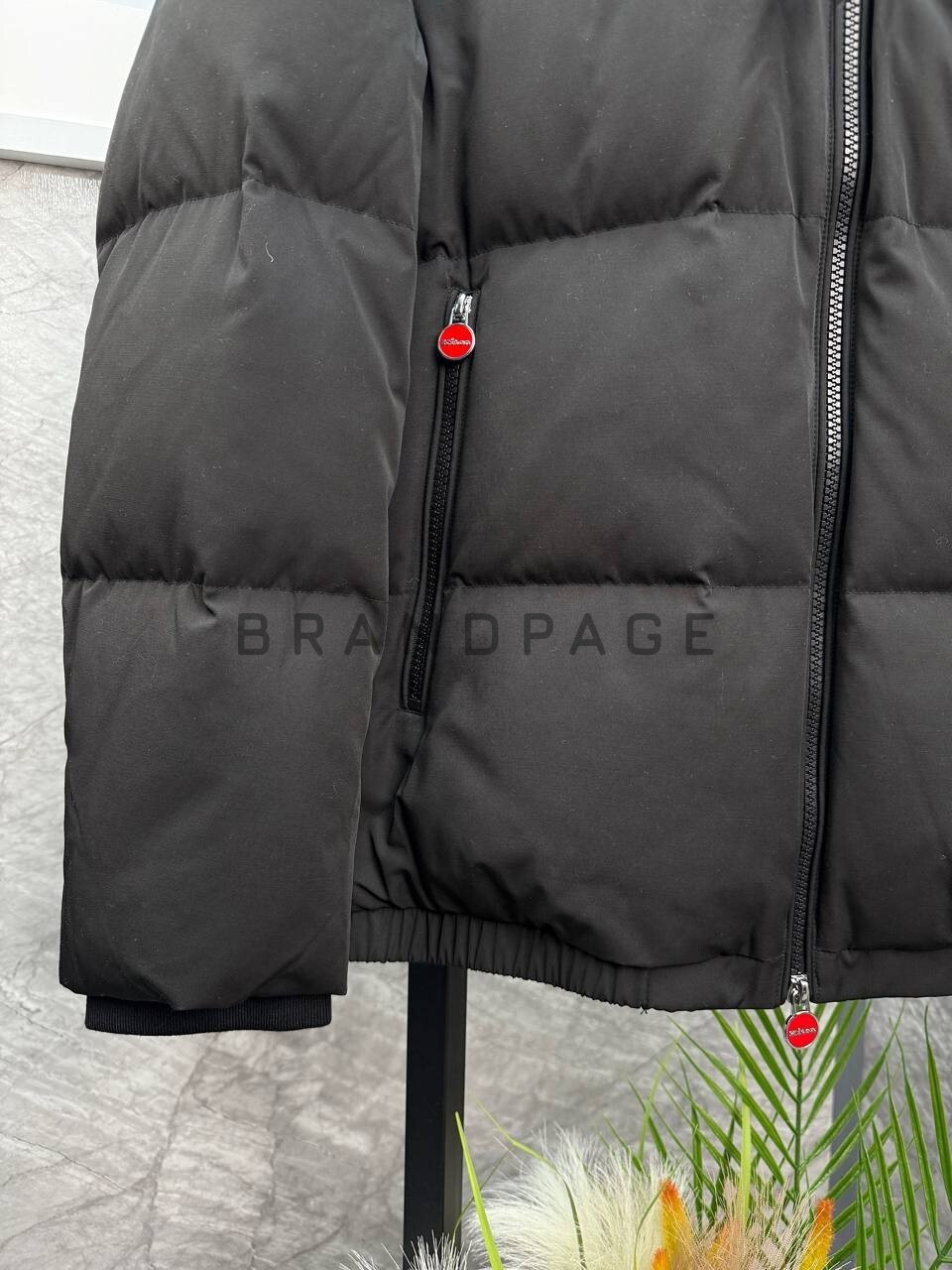 Куртка из утиных пуха и пера Kiton BPLUX5331 Куртка из утиных пуха и пера Kiton BPLUX5331