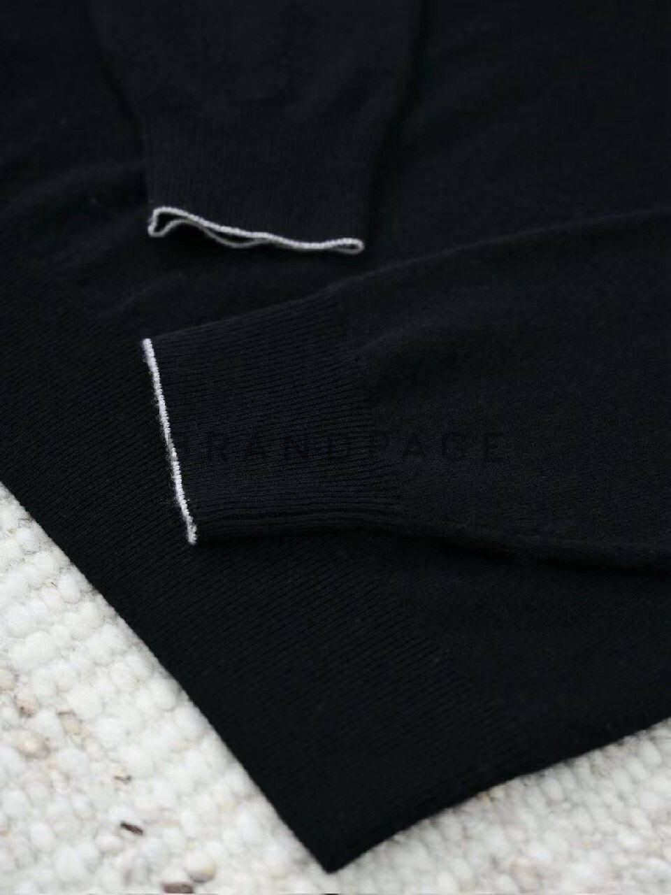 Поло кашемировое Brunello Cucinelli BPLUX5336 Поло кашемировое Brunello Cucinelli BPLUX5336