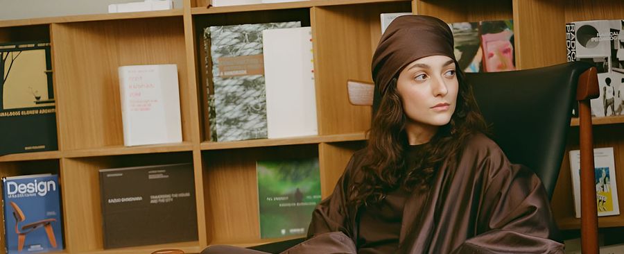 Eastern Route: переосмысление традиций в новой кампании Loginova Eastern Route: переосмысление традиций в новой кампании Loginova