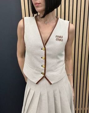 Жилет трендовый Miu Miu BP-50917