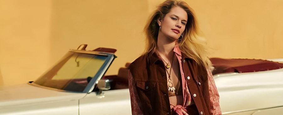 Бритт Устен в объективе Лори Бартли: новая эра стиля для ELLE France