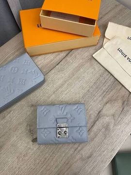 Повседневный кошелёк Louis Vuitton BP-53512