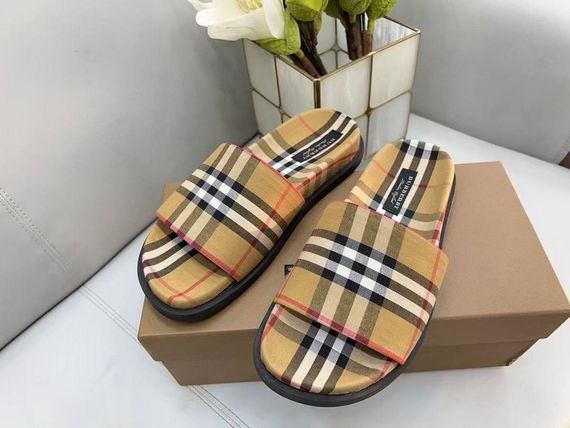 Шлёпанцы стильные Burberry BP-13458