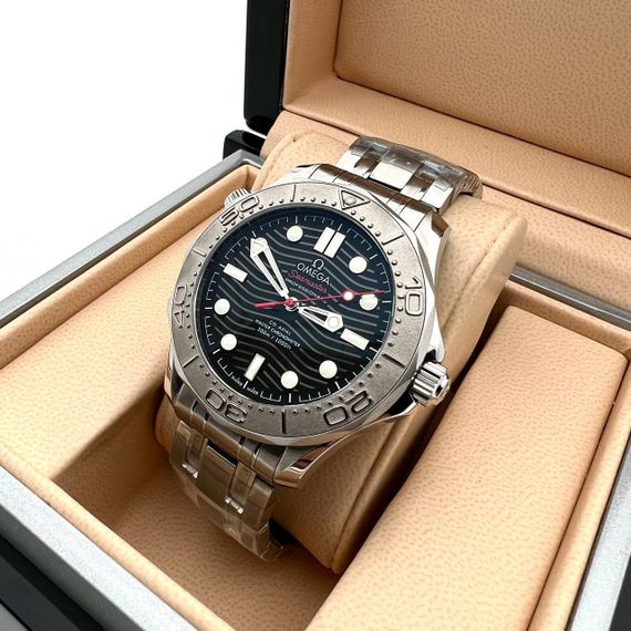 Часы Omega BP-28648 стильные