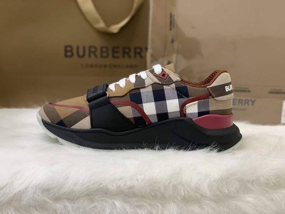 Кроссовки Burberry стильные BP-26755