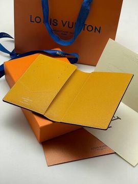 Louis Vuitton обложка на паспорт черно-серая BP-31728