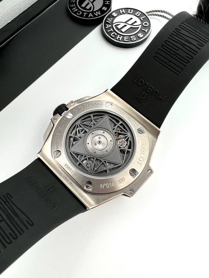 Часы Hublot BP-31672 лимитированные