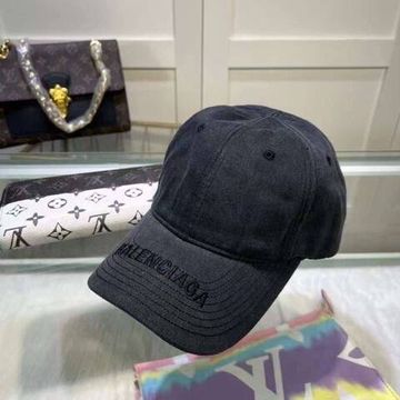 Бейсболка лимитная Balenciaga BP-39035