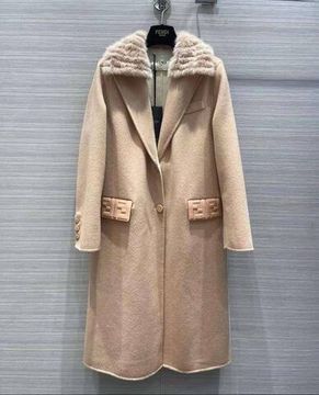 Трендовое пальто Fendi BP-25790