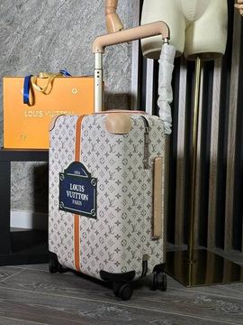 Чемодан для поездок Louis Vuitton BP-40215