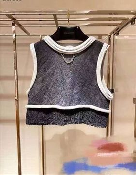 Топ Louis Vuitton BP-25889 с объемной отделкой