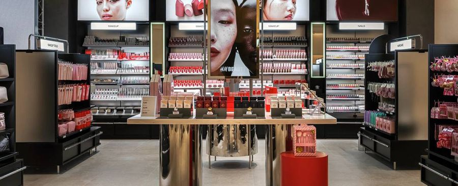 H&M представляет обновленный дизайн магазинов: новые флагманы в Лондоне и не только H&M представляет обновленный дизайн магазинов: новые флагманы в Лондоне и не только