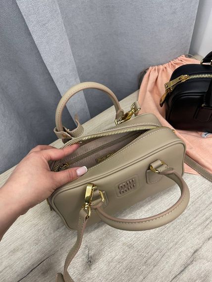 Трендовая женская сумка Miu Miu BP-45650