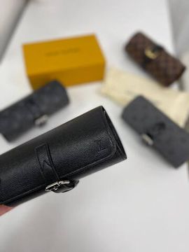 Дорожный футляр Louis Vuitton для часов BP-27851