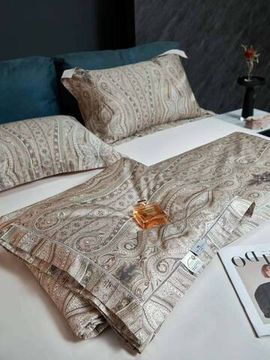 Кварцевый серый комплект белья Etro BP-51851