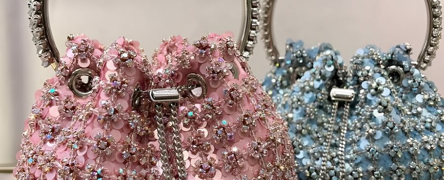 Коллаборации Jimmy Choo и Swarovski: искры гениальности в мире люкса