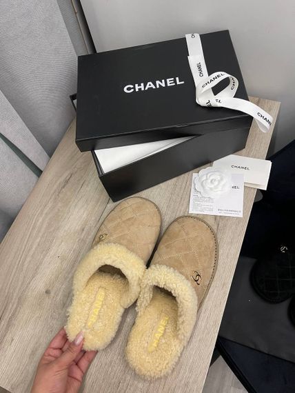 Трендовые меховые тапочки Chanel BP-43736