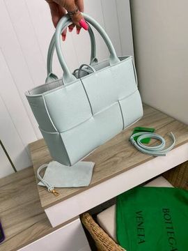 Трендовая женская сумка Bottega Veneta BP-19241