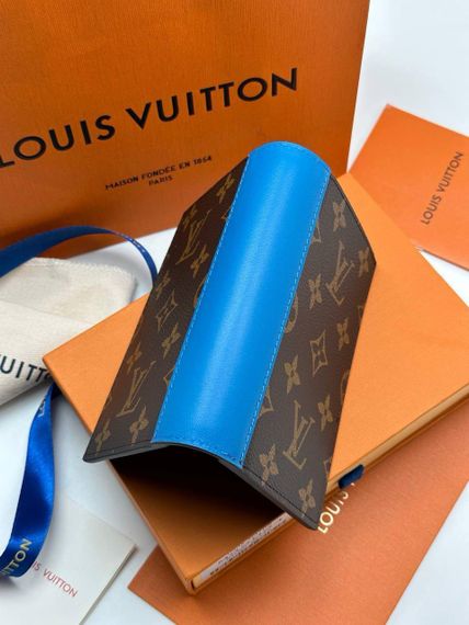 Премиум обложка на паспорт Louis Vuitton коричнево-голубая BP-45435