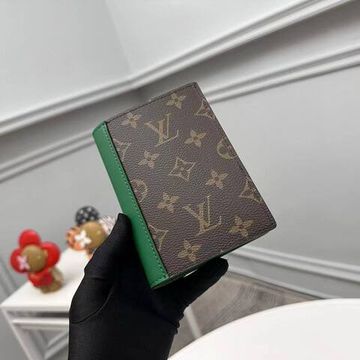 Обложка для паспорта Louis Vuitton коричнево-зеленая BP-45331