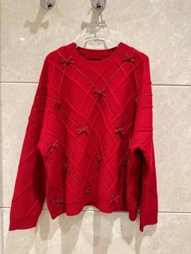 Трендовый свитер Valentino BP-46006