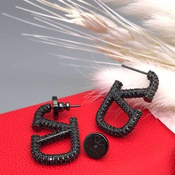 Трендовые серьги Valentino BP-32050