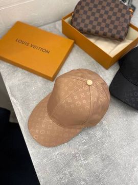 Бейсболка Louis Vuitton BP-52247 премиальная