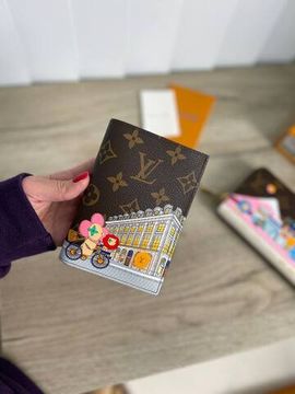 Обложка на паспорт элитная Louis Vuitton BP-23410