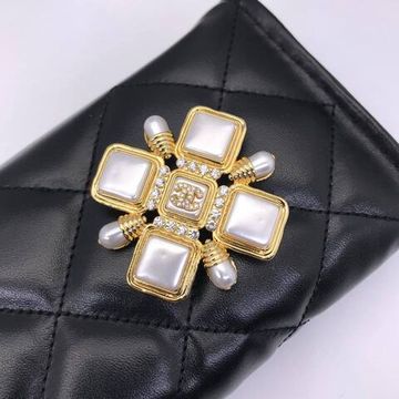 Коллекционная брошь Chanel BP-19424