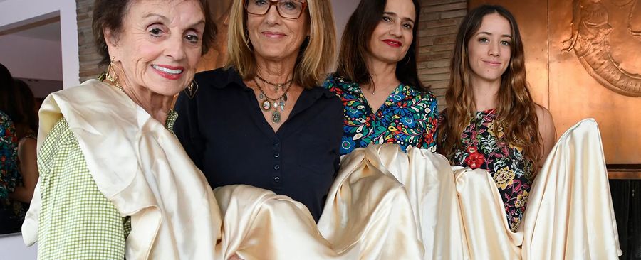 Семейная история любви: свадебное платье, передаваемое из поколения в поколение